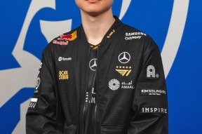 NG28-Faker回归赛场，精彩发挥首场状态亮眼，老鹰观众沸腾！的简单介绍