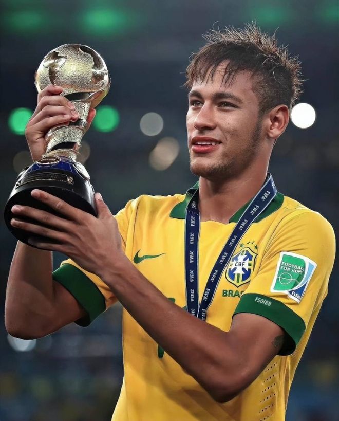 包含内马尔爆冷击败中国队,出色防守引爆全场!的词条 包含内马尔爆冷击败中国队,出色防守引爆全场!的词条